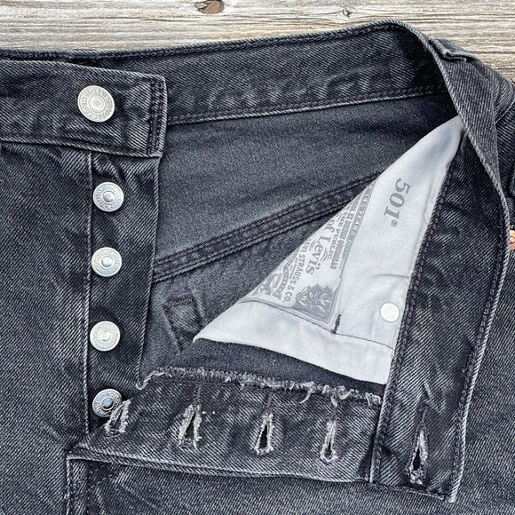 Levi’s 501 Shorts 100% Cotton - Picture 2 of 7